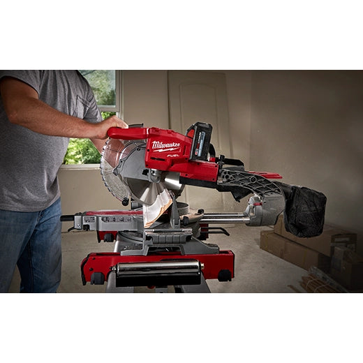 M18 FUEL™ 10” Dual Bevel Sliding Compound Miter Saw Kit