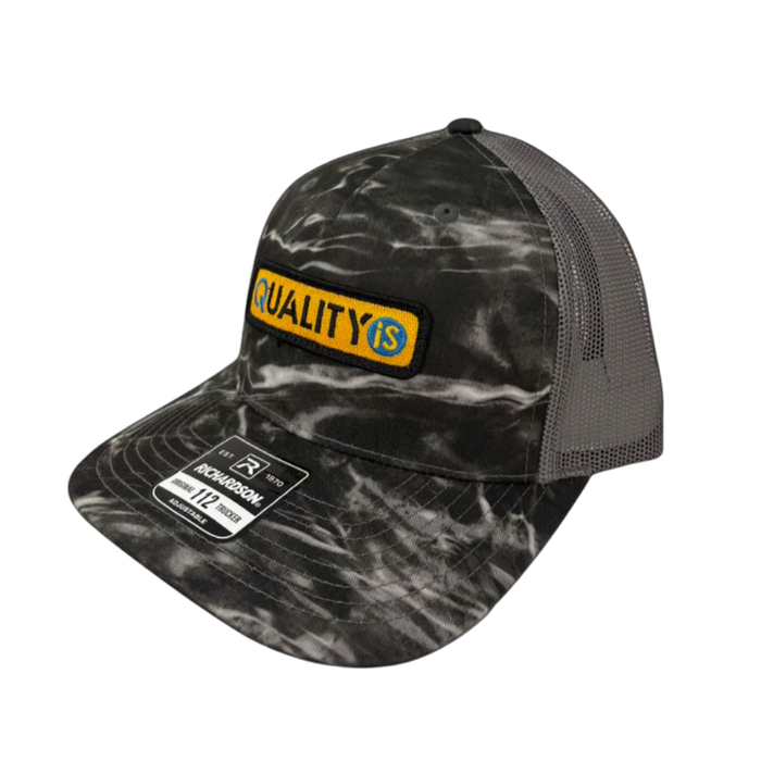 Quality IS Mossy Oak Elements  Blacktip/Charcoal OSFM CAP