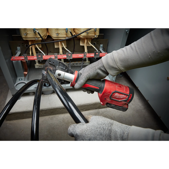 M18™ FORCE LOGIC™ Cable Cutter with 750 MCM Cu Jaws