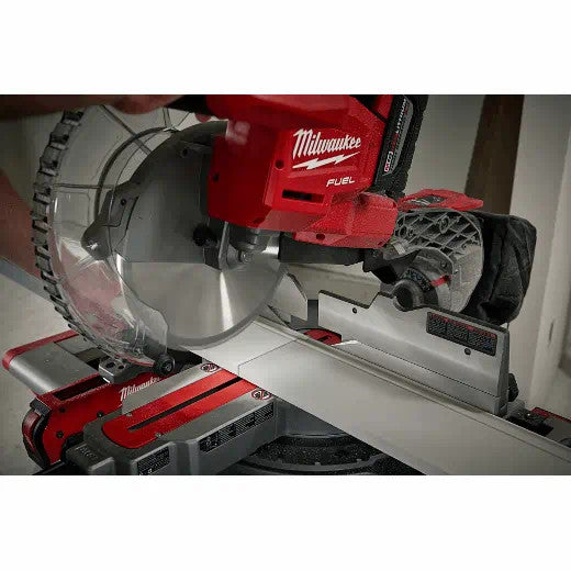 M18 FUEL™ Dual Bevel Sliding Compound Miter Saw