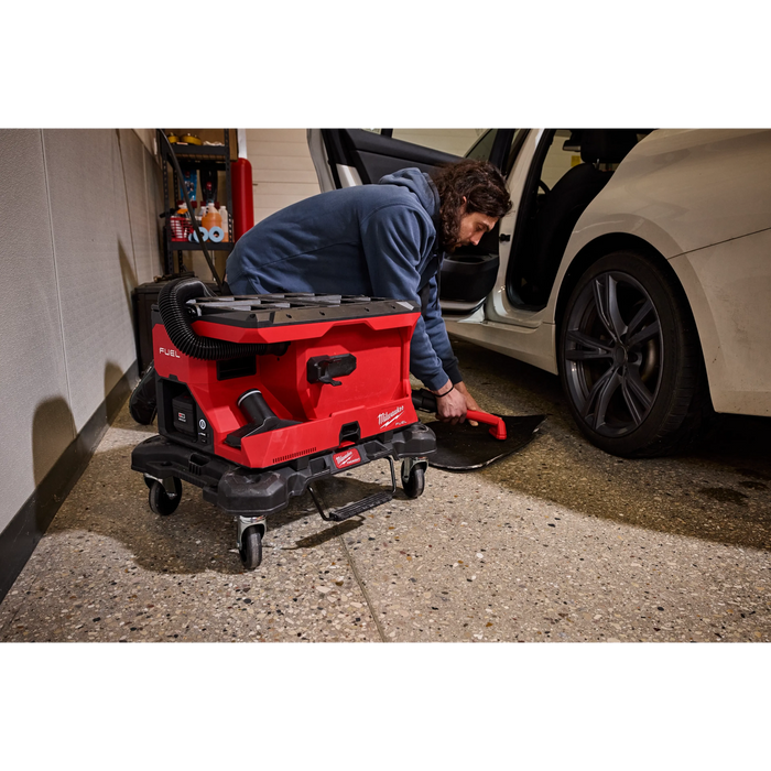 M18 FUEL™ 4 Gallon Wet/Dry Vacuum w/ PACKOUT™ Compatibility & VACLINK™