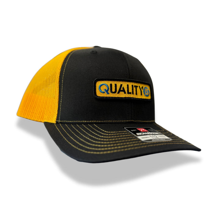 Gorra Qualityis Black/ Gold Cap