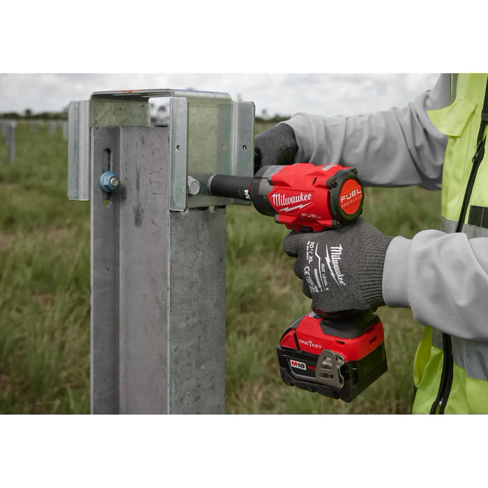 M18 FUEL™ 1/2" Controlled Torque Compact Impact Wrench w/ TORQUE-SENSE™, Pin Detent